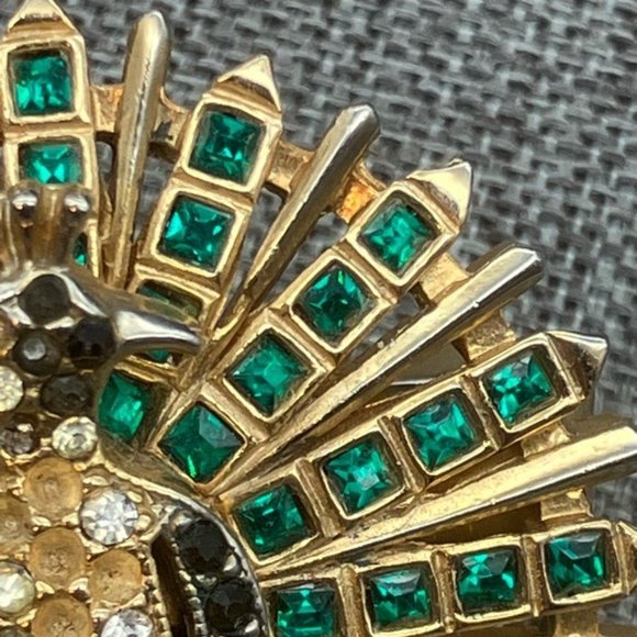 Vintage Scarf Clip As Is Peacock Gold Emerald Green Clear Rhinestone Retro Bird - Picture 6 of 11